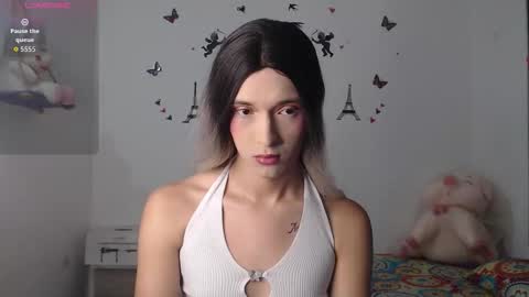 macarena_05_ online show from 09/14/25, 05:56