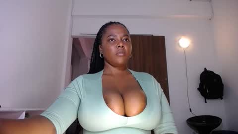 macarenaboobs online show from 04/07/26, 02:39