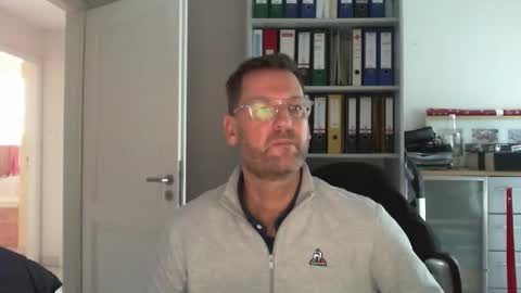 Snapshot of macfly67 chatting on 12/27/24, 10:55 macfly67 online show from 12/27/24, 10:55