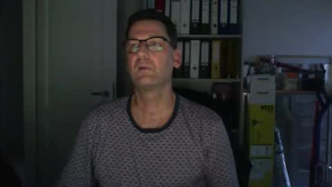 macfly67 online show from 02/08/26, 06:50