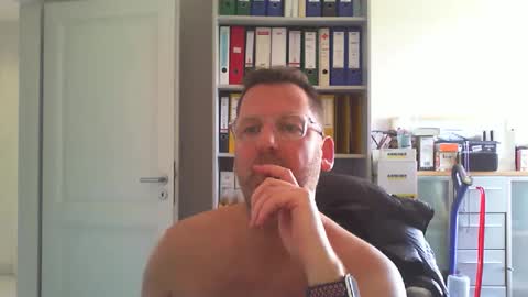 macfly67 online show from 04/08/26, 11:10