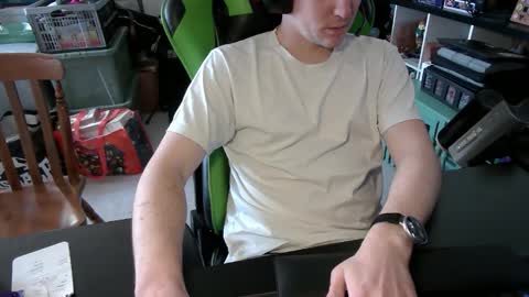 macgargan69 online show from 03/21/26, 05:05