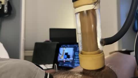 Snapshot of machinestroker chatting on 12/24/24, 11:00 machinestroker online show from 12/24/24, 11:00