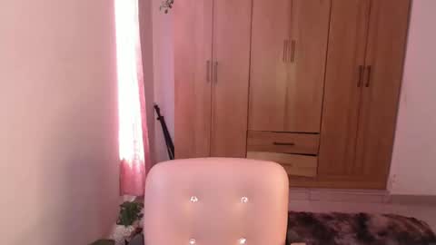 Snapshot of machissex chatting on 02/03/25, 07:00 machissex online show from 02/03/25, 07:00