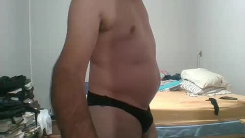 MACHOLIVRE online show from 01/07/25, 03:57