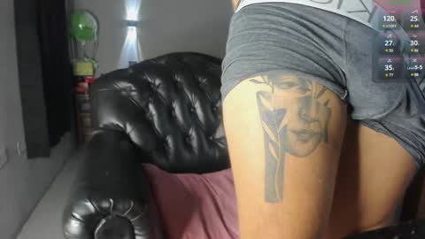 Snapshot of machohandsome chatting on 02/05/25, 09:46 Javier papichulo master how do you want online show from 02/05/25, 09:46