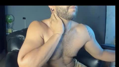 Snapshot of machohandsome chatting on 02/21/25, 09:45 Javier papichulo master how do you want online show from 02/21/25, 09:45