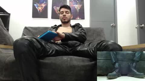 instagram mackdanielsx online show from 10/21/25, 09:26