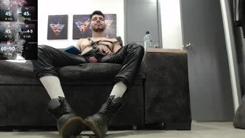 instagram mackdanielsx online show from 04/08/26, 09:48