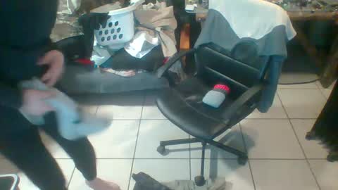 mackdog1369 online show from 02/18/25, 10:03