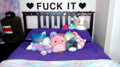 Mackenzie Wolfe online show from 12/03/24, 07:54