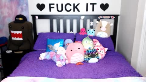 Mackenzie Wolfe online show from 02/02/26, 04:55