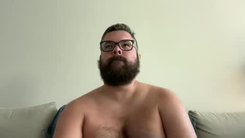 Snapshot of macrackin33 chatting on 11/02/25, 04:20 macrackin33 online show from 11/02/25, 04:20