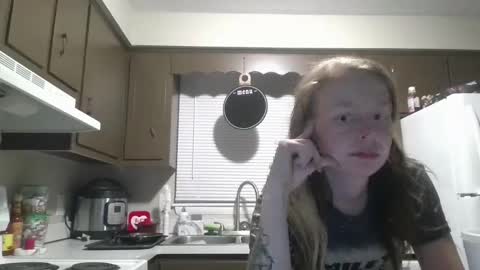 Snapshot of mad_hornet1983 chatting on 01/20/25, 02:11 mad_hornet1983 online show from 01/20/25, 02:11