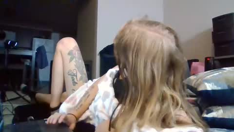 Snapshot of mad_hornet1983 chatting on 01/21/25, 09:24 mad_hornet1983 online show from 01/21/25, 09:24