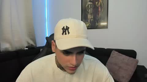 Snapshot of mad_maxxx1 chatting on 01/25/25, 10:07 max online show from 01/25/25, 10:07