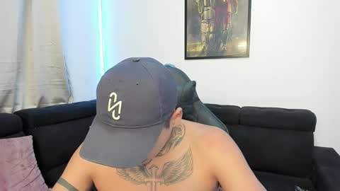 Snapshot of mad_maxxx1 chatting on 02/17/25, 02:20 max online show from 02/17/25, 02:20