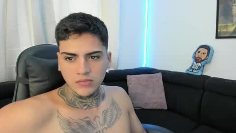 Snapshot of mad_maxxx1 chatting on 02/23/25, 04:24 max online show from 02/23/25, 04:24