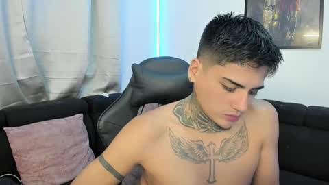 Snapshot of mad_maxxx1 chatting on 02/23/25, 11:04 max online show from 02/23/25, 11:04