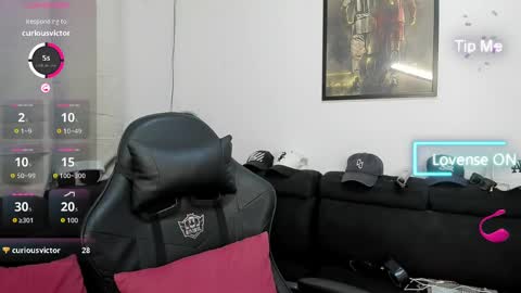 Snapshot of mad_maxxx1 chatting on 11/13/25, 10:36 max online show from 11/13/25, 10:36