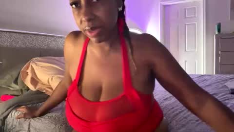 madam_glam online show from 10/02/25, 04:36