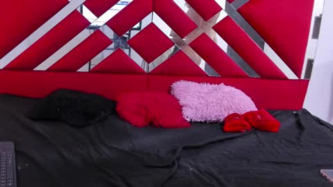 madame_channel online show from 04/15/26, 07:10