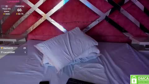 Snapshot of madame_ibby chatting on 02/13/25, 11:47 madame ibby online show from 02/13/25, 11:47