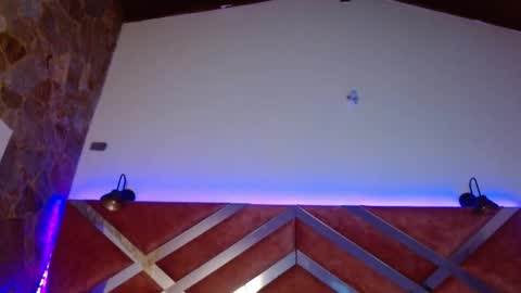 Snapshot of madame_ibby chatting on 10/22/25, 01:44 madame ibby online show from 10/22/25, 01:44