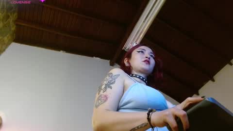 Snapshot of madame_ibby chatting on 10/29/25, 01:13 madame ibby online show from 10/29/25, 01:13