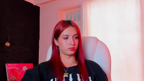 Snapshot of madame_lilith chatting on 01/26/25, 05:55 madame lilith online show from 01/26/25, 05:55