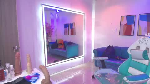 Madame Scarllet  online show from 04/15/26, 11:39