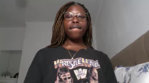 Snapshot of madamindigo chatting on 02/20/25, 10:15 YourMadamIndigo online show from 02/20/25, 10:15