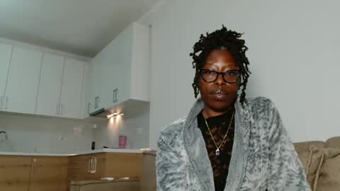 Snapshot of madamindigo chatting on 02/06/26, 06:55 YourMadamIndigo online show from 02/06/26, 06:55