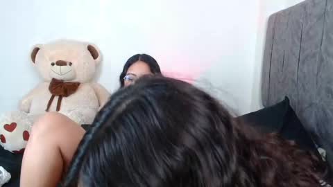 Maddie and Chelsea online show from 01/17/25, 04:39