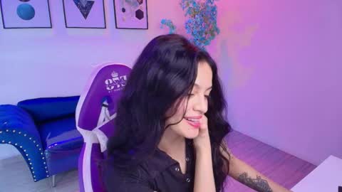 maddie_t18 online show from 04/30/26, 11:38