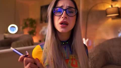 Maddie online show from 03/20/26, 10:09