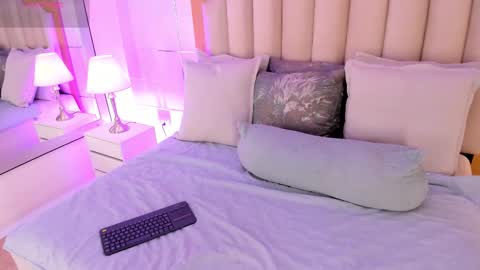    online show from 01/11/26, 06:02