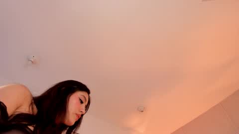 Snapshot of maddieparker chatting on 05/18/26, 07:09 online show from 05/18/26, 07:09
