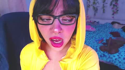 maddiie and clyde online show from 10/11/25, 02:37