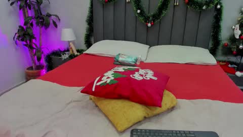 Maddy Moon  online show from 12/20/25, 05:14