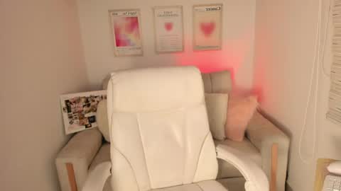 Maddy online show from 04/21/26, 01:42