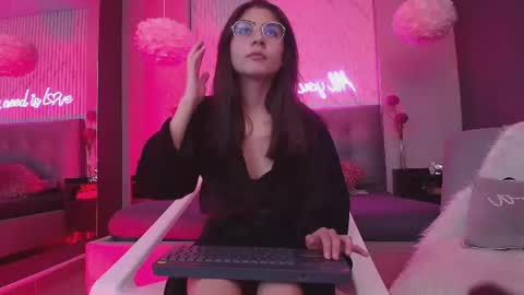 maddy_kind online show from 07/04/26, 03:56