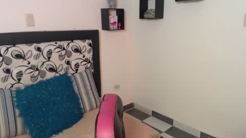 Maddy Parker  online show from 12/06/24, 07:10