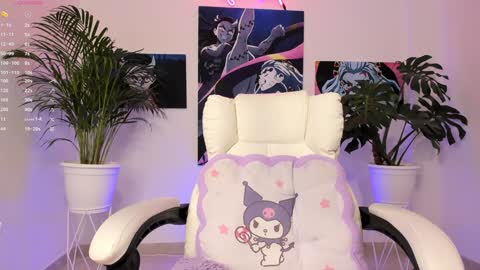 maddy_uwu online show from 12/18/24, 05:26