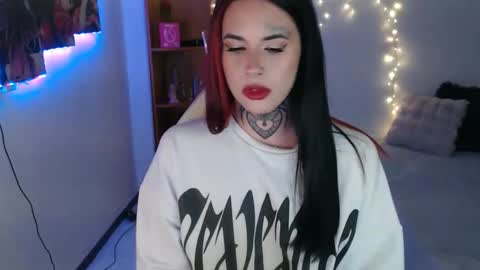 maddy_vicius19 online show from 04/15/26, 03:35