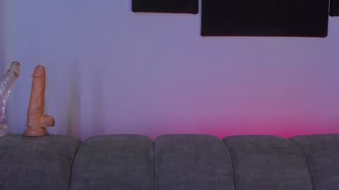 Snapshot of maddy_walker chatting on 12/31/24, 12:43 Maddy online show from 12/31/24, 12:43