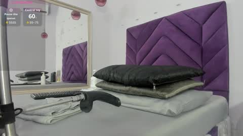 maddyjohnsonn online show from 11/24/25, 03:39