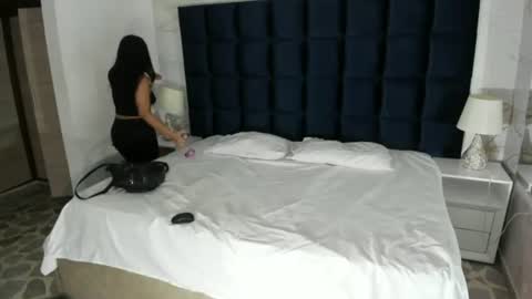 Snapshot of maddysexx_ chatting on 06/10/26, 11:42 Maddy online show from 06/10/26, 11:42