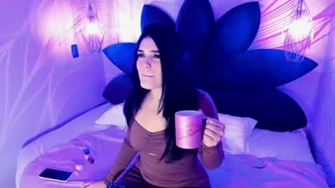 Snapshot of maddysexx_ chatting on 06/27/26, 12:10 Maddy online show from 06/27/26, 12:10
