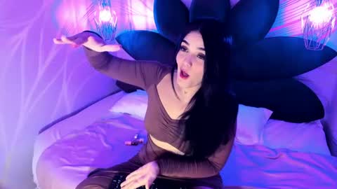 Snapshot of maddysexx_ chatting on 06/27/26, 12:22 Maddy online show from 06/27/26, 12:22